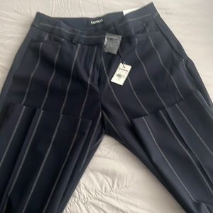 Brand new Express 6R Columnist pant Barely Boot mid rise